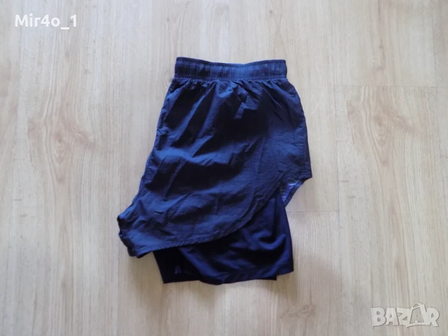 къси панталони nike air running шорти гащета клин фитнес спорт крос дамски оригинал M, снимка 4 - Спортни екипи - 51136395