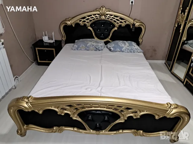 Симона голд  Спалня 