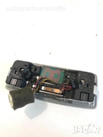 Предна интериорна лампа за Mazda 6 2.0DI (2005), снимка 2 - Части - 53709032