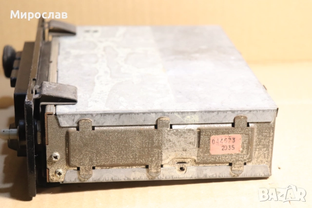 GRUNDIG WKC  2025??  РЕТРО  АВТО РАДИО КАСЕТОФОН (1975), снимка 5 - Аксесоари и консумативи - 52967827