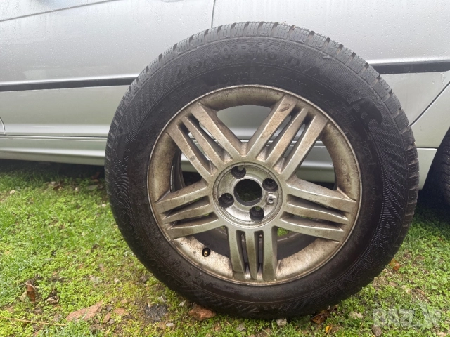 Зимни гуми 215/60/16 - 4 бр., снимка 2 - Гуми и джанти - 52844752