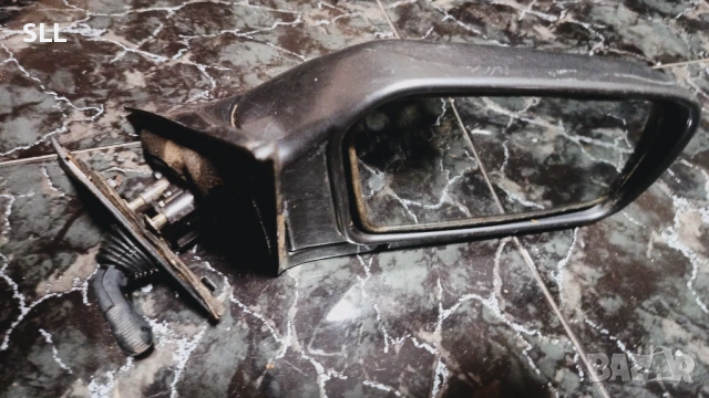 Дясно огледало Mazda 626, снимка 2 - Части - 53559562