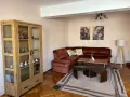 Просторен тристаен апартамент под наем, снимка 1