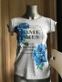 Сива тениска със сини цветя