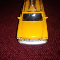Жълтото такси ...метална кола, снимка 6 - Коли, камиони, мотори, писти - 19696411