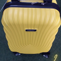 Стилен куфар с колелца за ръчен багаж с твърдо покритие 40/30/20см, снимка 7 - Куфари - 44789606