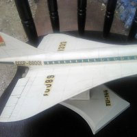 Пластмасов модел на свръхзвуков самолет Ту-144 произведен в ГДР, снимка 4 - Колекции - 41456199