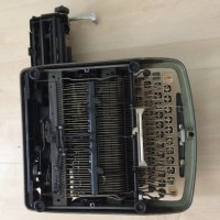 Стара немска пишеща машина Rheinmetall латиница , снимка 5 - Антикварни и старинни предмети - 41361465