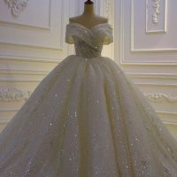 Сватбена рокля с брукат, снимка 1 - Рокли - 42068750