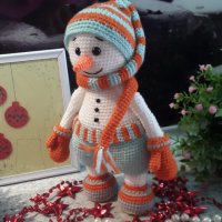 подарък за Коледа. Снежен човек, Ръчно изработена, Плетена играчка, снимка 2 - Плюшени играчки - 42628021