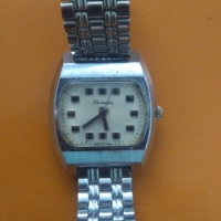 продавам  3  ръчни часовници за ценители, снимка 1 - Антикварни и старинни предмети - 34610885