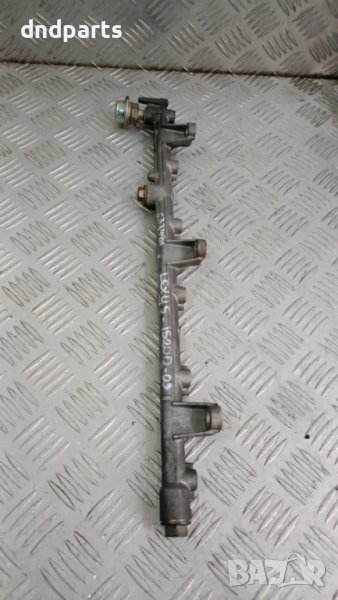 Горивна рейка Lexus IS200 2003г.	, снимка 1