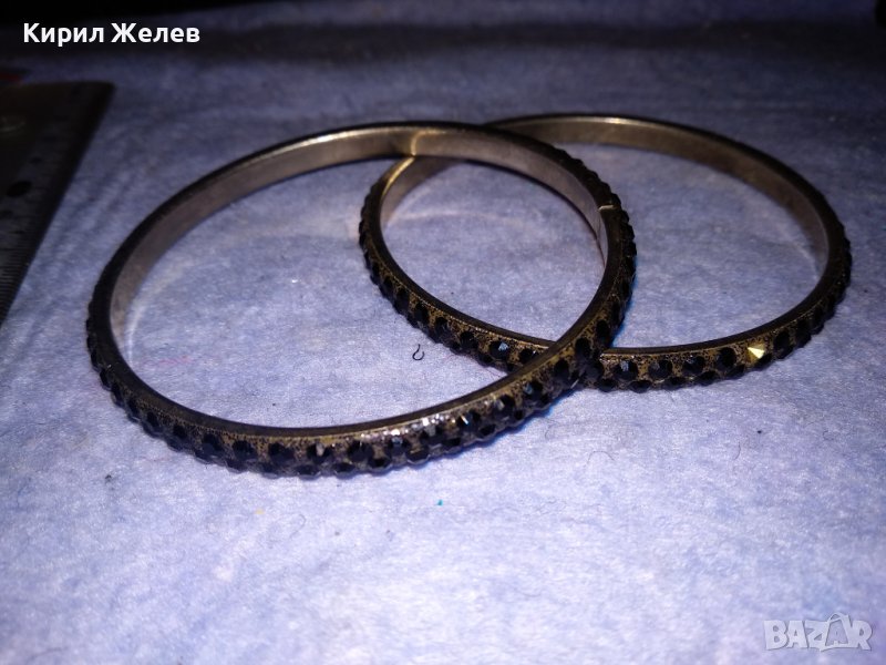 ДВЕ СТИЛНИ ВИНТИДЖ - АРТ СТОМАНЕНИ ГРИВНИ НЕРЪЖДАЕМИ 37971, снимка 1
