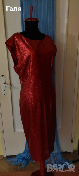 Даска червена рокля с пайети , снимка 1