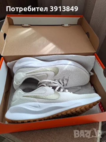 Дамски маратонки Nike Revolution 7-чисто нови, снимка 3 - Маратонки - 49604603