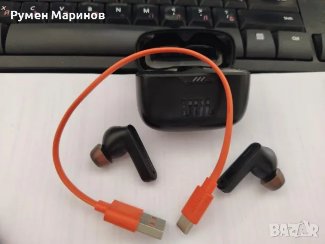 Продавам безжични слушалки JBL, снимка 4 - Bluetooth слушалки - 56084226