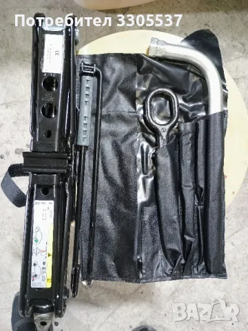 Оригинален крик Ауди а7 а6 пълен комплект , снимка 3 - Аксесоари и консумативи - 48347660