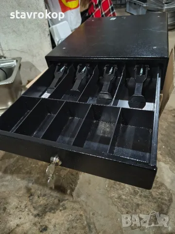 Тъч скрийн монитор+монитор за клиента+компютър и др. , снимка 2 - Обзавеждане за заведение - 49307226