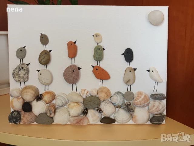 Пана от мидички, камъчета, стъкълца и други материали