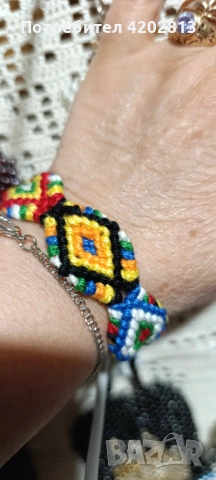 Ръчна изработка . Техника Макраме . Памучни конци. Гривни , снимка 11 - Гривни - 53761576