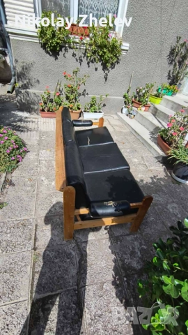 Продавам диван и един фотьойлаот дърво , снимка 2 - Дивани и мека мебел - 51860419