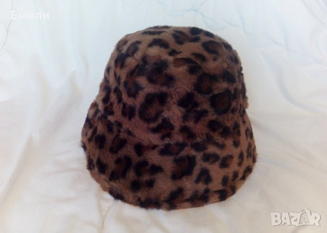 Плюшена шапка идиотка с леопардов принт, снимка 2 - Шапки - 34687179