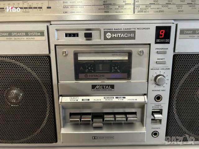 Hitachi TRK-8290E Ретро Радиокасетофон Boombox от 80-те, снимка 4 - Радиокасетофони, транзистори - 56235111