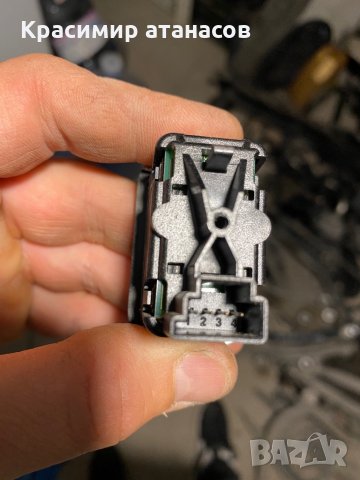 Бутон ел. стъкло предно дясно за Мерцедес ц-класа w204.А2048700451, снимка 3 - Части - 34828733