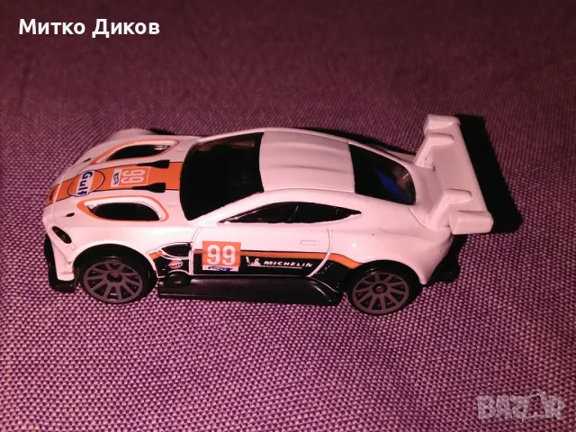 Aston Martin Vantage GE Hotweels маркова метална количка нова 1:64, снимка 2 - Колекции - 48453030