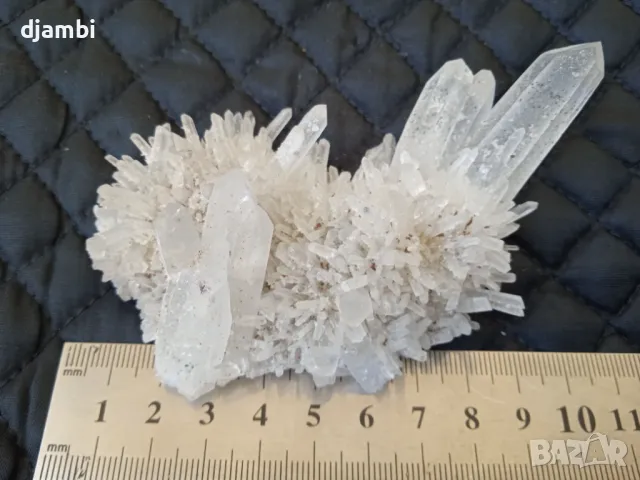 №226,Кварц,Кварцова друза,Планински кристал,Кристали,Минерали,Родопи,Мадан,, снимка 3 - Други - 49033982