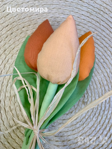 Лалета от плат / Текстилни цветя, снимка 11 - Декорация за дома - 41228247