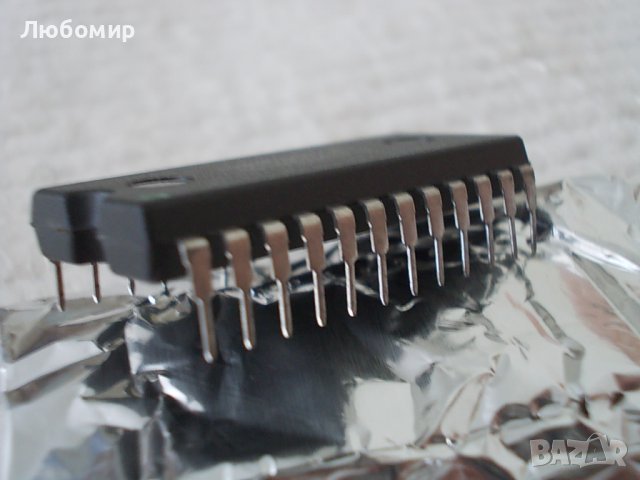 Интегрална схема HM616LP-4 USA, снимка 3 - Друга електроника - 41688311