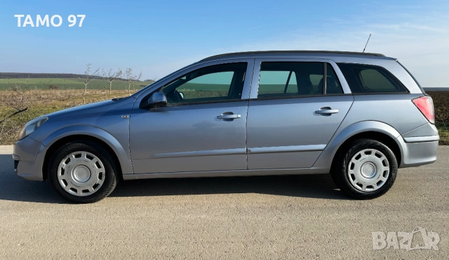 Opel Astra 1.7 CDTi 100hp, снимка 2 - Автомобили и джипове - 53818315