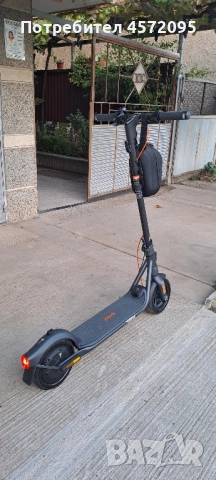Електрическа тротинетка Ninebot segway F2 pro, снимка 4 - Скейтборд, ховърборд, уейвборд - 51610134