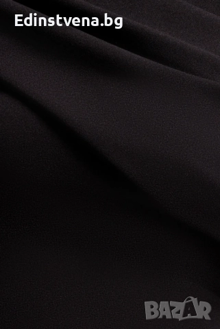 Дамска дълга черна рокля с голо рамо и елегантна драперия, снимка 4 - Рокли - 52391983