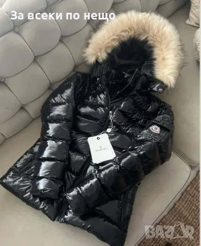 Moncler Дамско Лачено Зимно Яке С Качулка С Пух Монклер - Черно И Червено Код VAL-41, снимка 2 - Якета - 56090308