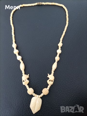 Колие от слонова кост