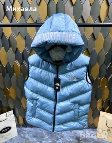 Мъжки елеци The North Face - син и черен - 65 лв. 