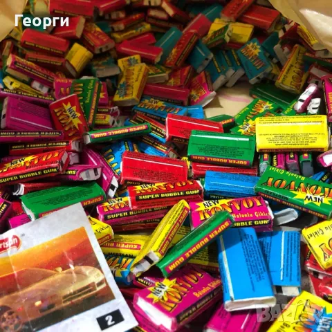 Стари ретро дъвки с картинки на автомобили