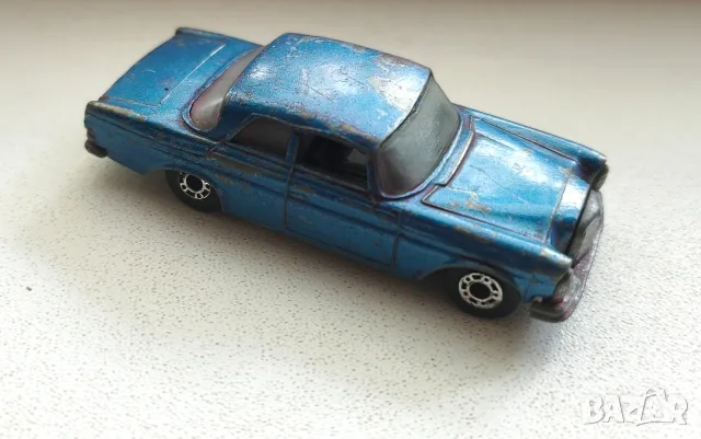Продавам стара метална количка - MERCEDES 300 SE/MATCHBOX 