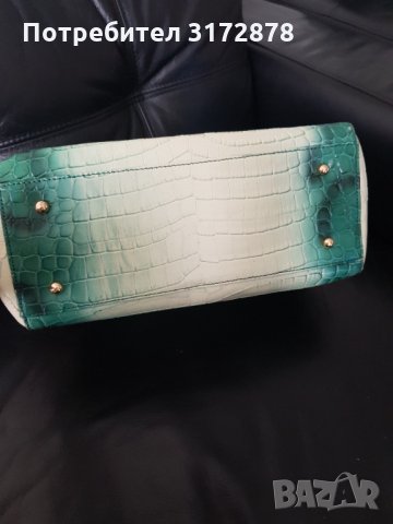 Кожена чанта Aigner, снимка 5 - Чанти - 36010770