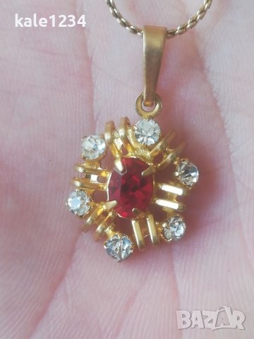 Ретро колие. Висулка. Позлата. Кристали. Бижу , снимка 2 - Колиета, медальони, синджири - 41964493