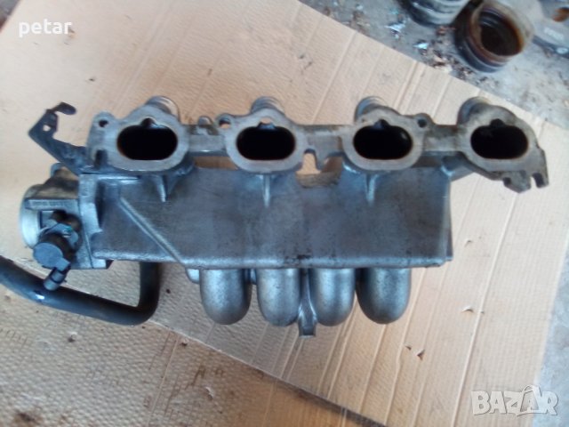 Всмукателен колектор Волво Volvo S40 V40 1.8 бензин, снимка 4 - Части - 41892893