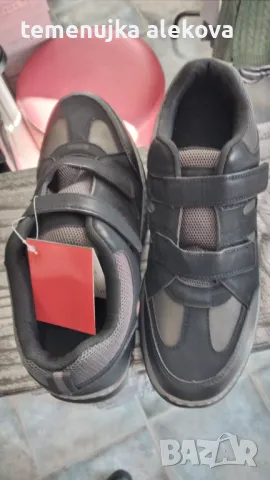 Магазин крис, снимка 2 - Мъжки боти - 47876393