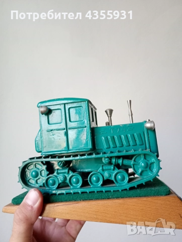 1968 год СССР макет модел стара руска играчка трактор стари играчки 