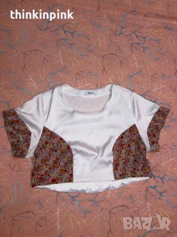 Къса сатенена тениска бяла руска марка, снимка 3 - Корсети, бюстиета, топове - 41748625