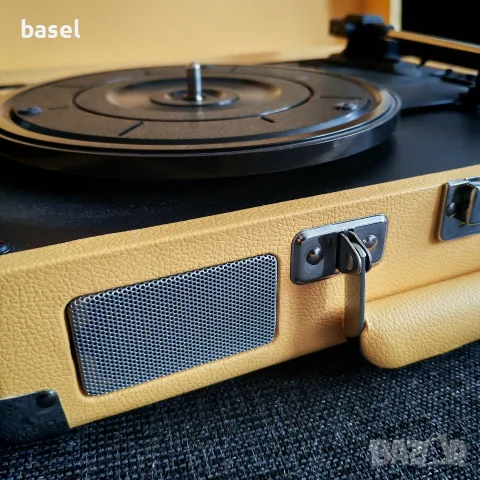 Грамофон Crosley Cruiser Plus Yellow , снимка 3 - Грамофони - 56336039