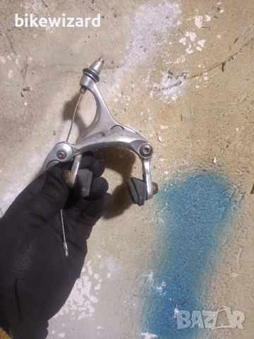 Задна шосейна спирачка