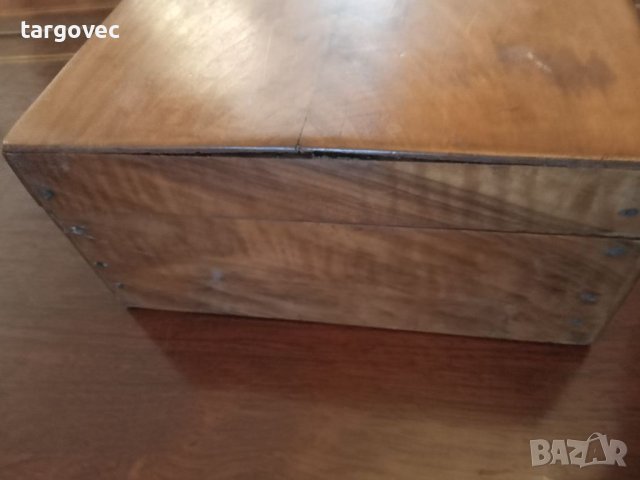 Прекрасна старинна дървена кутия, снимка 6 - Антикварни и старинни предмети - 40870468