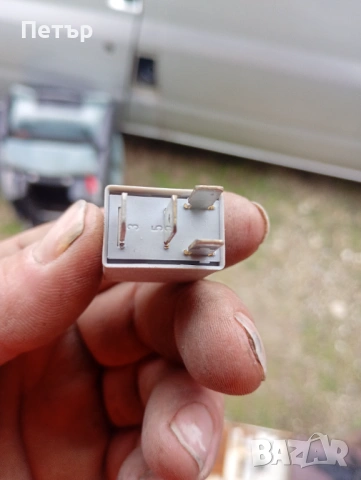 Реле 449 1K0951253 фолцваген Ауди Сеат Шкода , снимка 3 - Части - 53071238